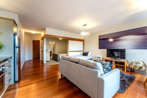 TV, offices