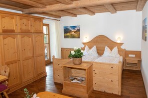 1 Schlafzimmer, Internetzugang, Bettwäsche