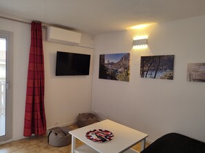 Smart TV - T2 air-conditioned 5 minutes from the beach of Les Sablettes LLS2 (La Seyne-sur-Mer)