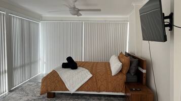 4 dormitorios, tabla de planchar con plancha, wifi y ropa de cama
