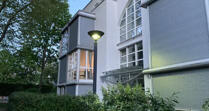 Central station, 5min, central, business apartment with parking lot