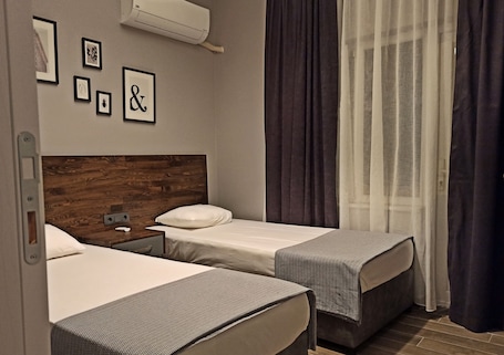 Comfort Apartment | 1 bedroom, desk, iron/ironing board, free WiFi