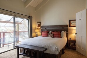 4 室のベッドルーム、アイロン / アイロン台、旅行用ベビーベッド、WiFi