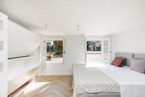 4 chambres, fer et planche à repasser, accès Internet