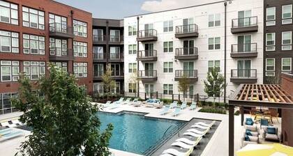 Luxe 1Bedroom Downtown Carrollton by Galleria Mall