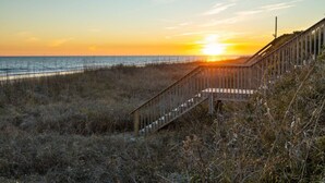 Beach - Dogwood Treehouse (Pine Knoll Shores)