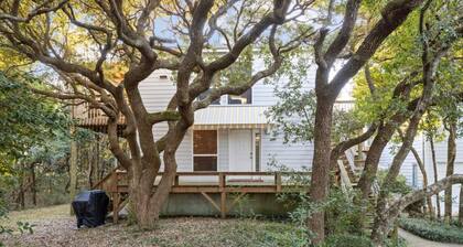 Dogwood Treehouse