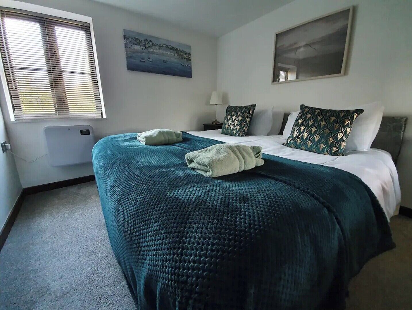 3 chambres, bureau, fer et planche à repasser, Wi-Fi gratuit