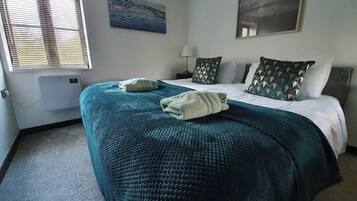 3 chambres, bureau, fer et planche Ă repasser, Wi-Fi gratuit