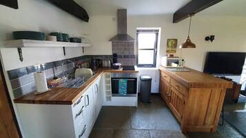 Fridge, oven, electric kettle, toaster