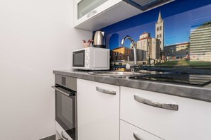 Studio (Studio Apartment) | Private kitchen