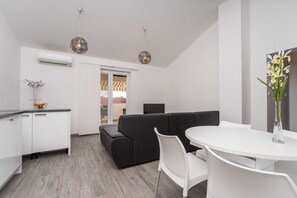 Apartment (One Bedroom Apartment with Balcony) | Interior - Apartments Maza (Zadar)