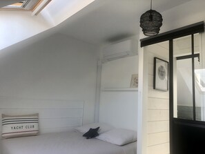 4 chambres, fer et planche à repasser, Wi-Fi gratuit, draps fournis