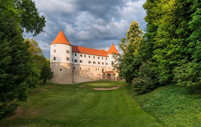 Mokrice Castle Estate