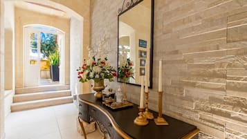 Family House, Multiple Bedrooms (Twilight Gozitan Farmhouse With Pool) | Interior