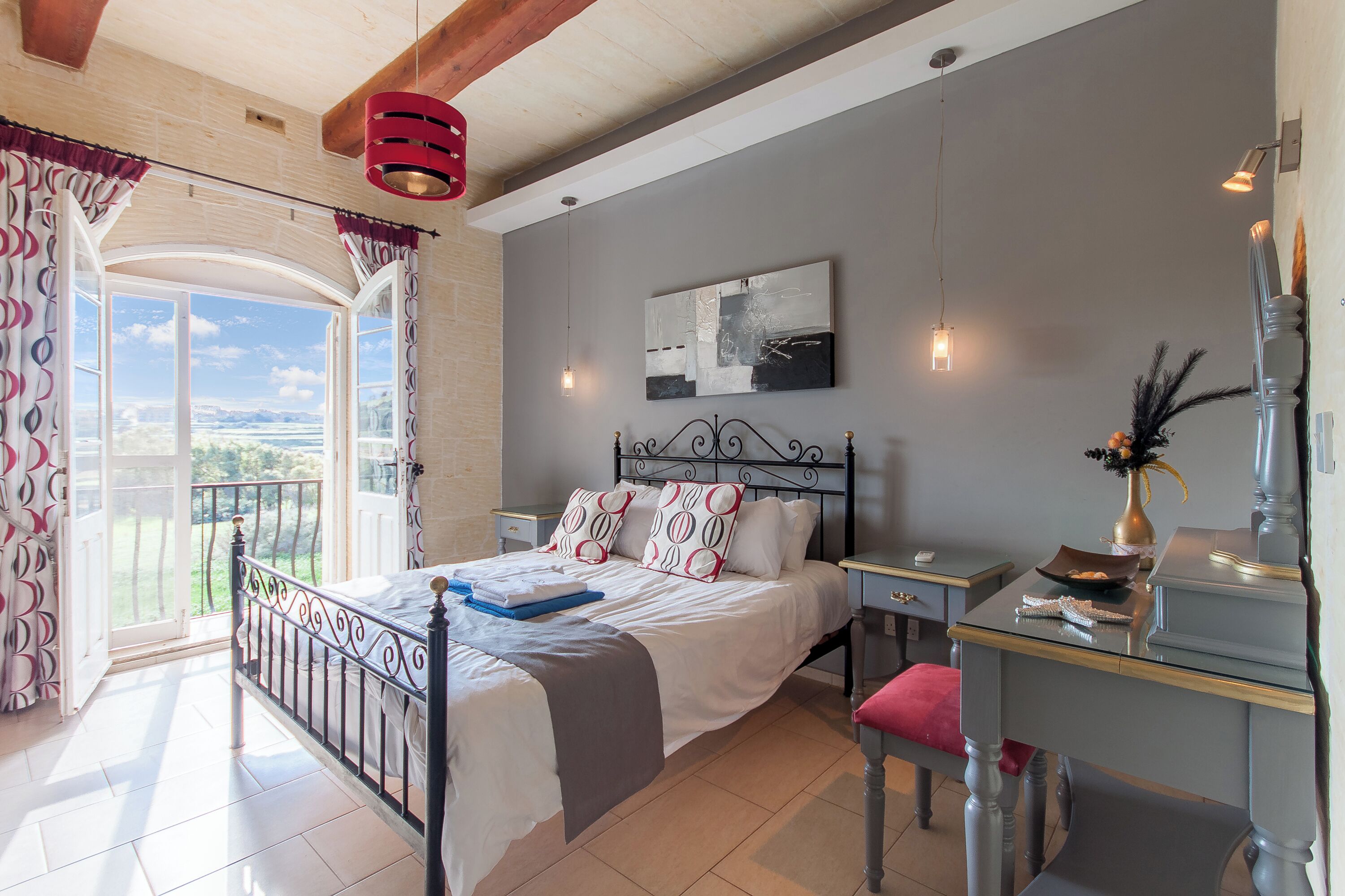 4 bedrooms, free WiFi, bed sheets