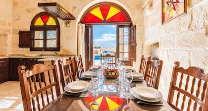 Villayana Gozitan Farmhouse with pool