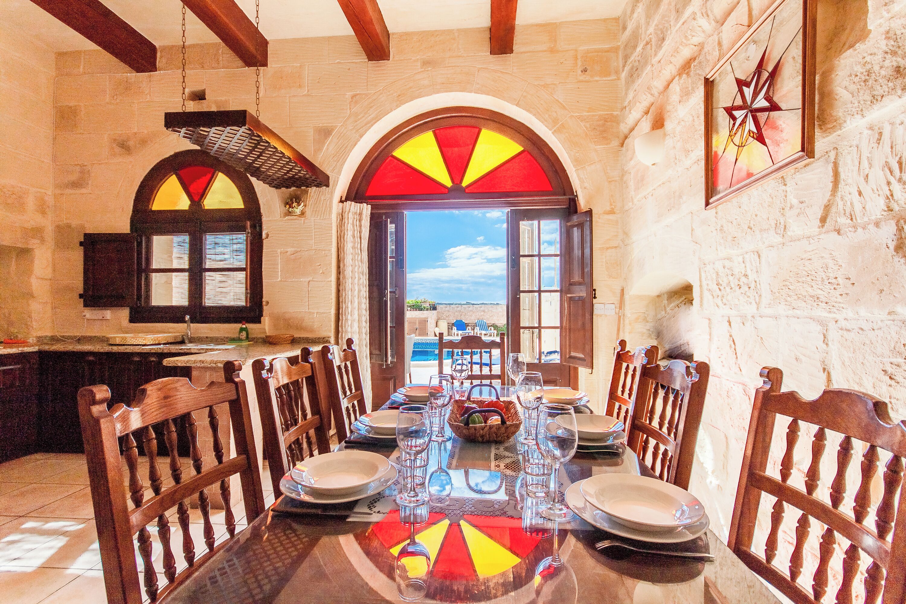 Familjehus - flera sovrum (Villayana Gozitan Farmhouse with pool) | Restauranger