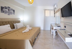 Studio Apartment with Sea View | 書桌、隔音、免費嬰兒床、免費 Wi-Fi