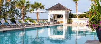 "Gone Coastal" 3 bedroom townhouse with community pool and fitness center