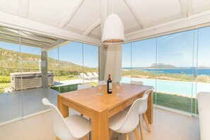 تناول الطعام