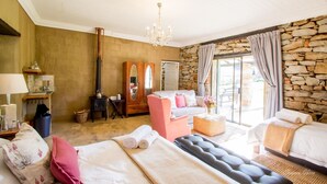 1 bedroom - Flitwick Ranch - Old Cheese Factory Room 4 (Greater Kokstad)