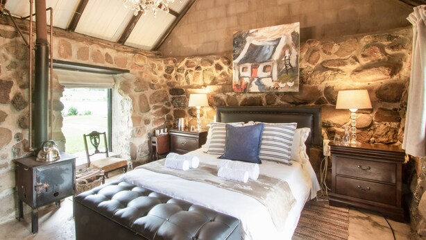Unclassified image, 1 of 11, button - Flitwick Ranch - Bull Stables Room 9 (Greater Kokstad)