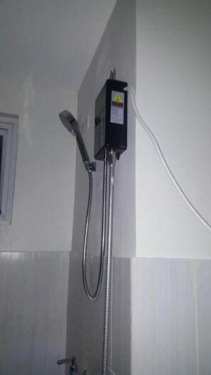 Studio, 1 Bedroom, Accessible, Patio | Bathroom - Mesaverte Residences Afs Suites - Studio (Cagayan de Oro)