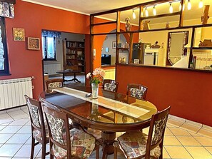 Huis, 3 slaapkamers, roken, terras | Dineerruimte