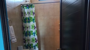 Room, 1 Bedroom, Terrace, City View | Bathroom amenities - Room-lugar de Desanso Constanza (San José del Cabo)