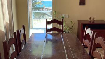 Casa, 6 quartos, acessível, varanda | Parte interna