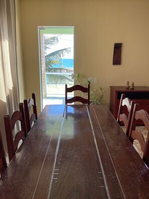 House, 6 Bedrooms, Accessible, Patio | Interior