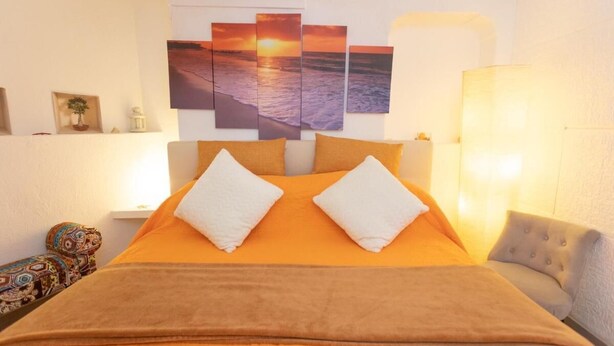 Apartment, 2 Bedrooms | 2 bedrooms, bed sheets - "Le Finestrelle Apartment" (Anacapri)