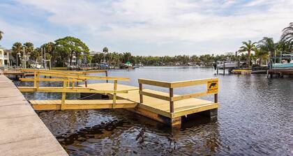 The Keys Bungalow On The Cotee River