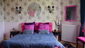 4 dormitorios, escritorio, tabla de planchar con plancha y wifi gratis