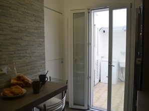 Apartment, 2 Bedrooms, Balcony | Interior