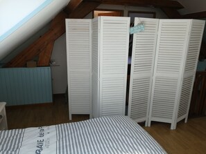 3 chambres, bureau, lit de bébé portatif, accès au Wi-Fi (inclus)