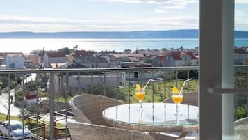 Apartment, 2 Bedrooms, Balcony, City View | Balcony