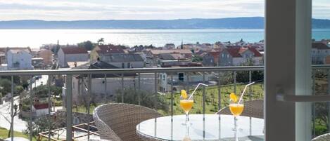 Departamento, 2 habitaciones, balcón, vista a la ciudad | Balcón