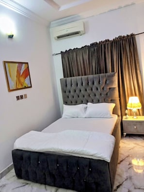 Apartment, 2 Bedrooms, Balcony