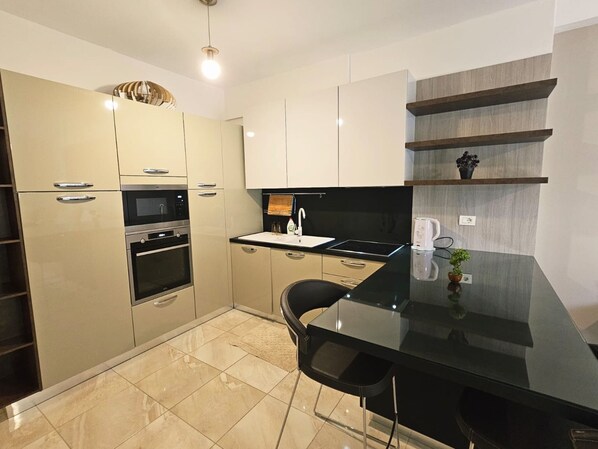 Apartment, 1 Bedroom, Smoking, Balcony | Interior