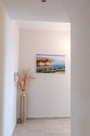 Appartement, balkon, uitzicht op tuin | Interieur