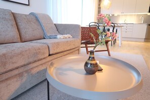 Living area - Luxury Business Apartment up to 4 People By City Living - Umami (Sundbyberg)