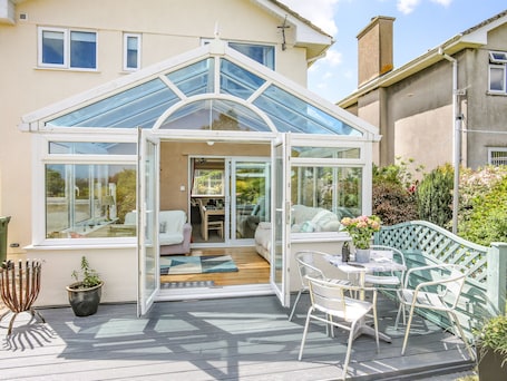 Cottage | Property grounds