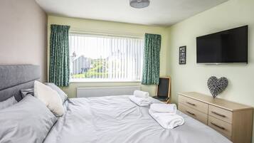 3 habitaciones, decoración personalizada y muebles diferentes