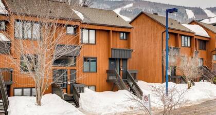 Unit 35 - Ski-in/Ski out