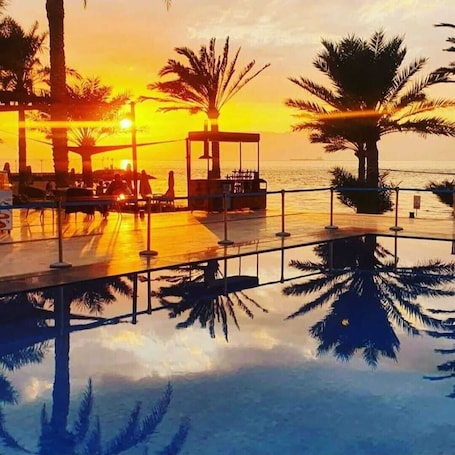 Private beach, scuba diving, snorkelling, waterskiing. Luxotel Aqaba Beach Resort & Spa Only 15 years plus