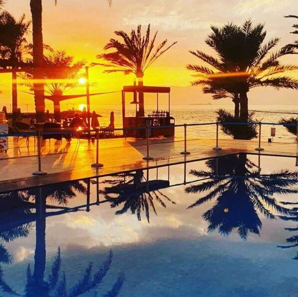 Private beach, scuba diving, snorkelling, waterskiing