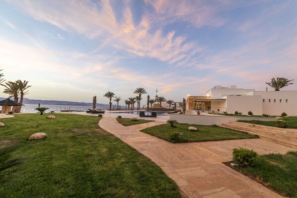Front of property - Luxotel Aqaba Beach Resort & Spa Only 15 years plus (Aqaba)