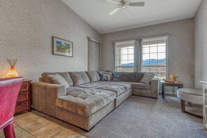 Smart TV, DVD player